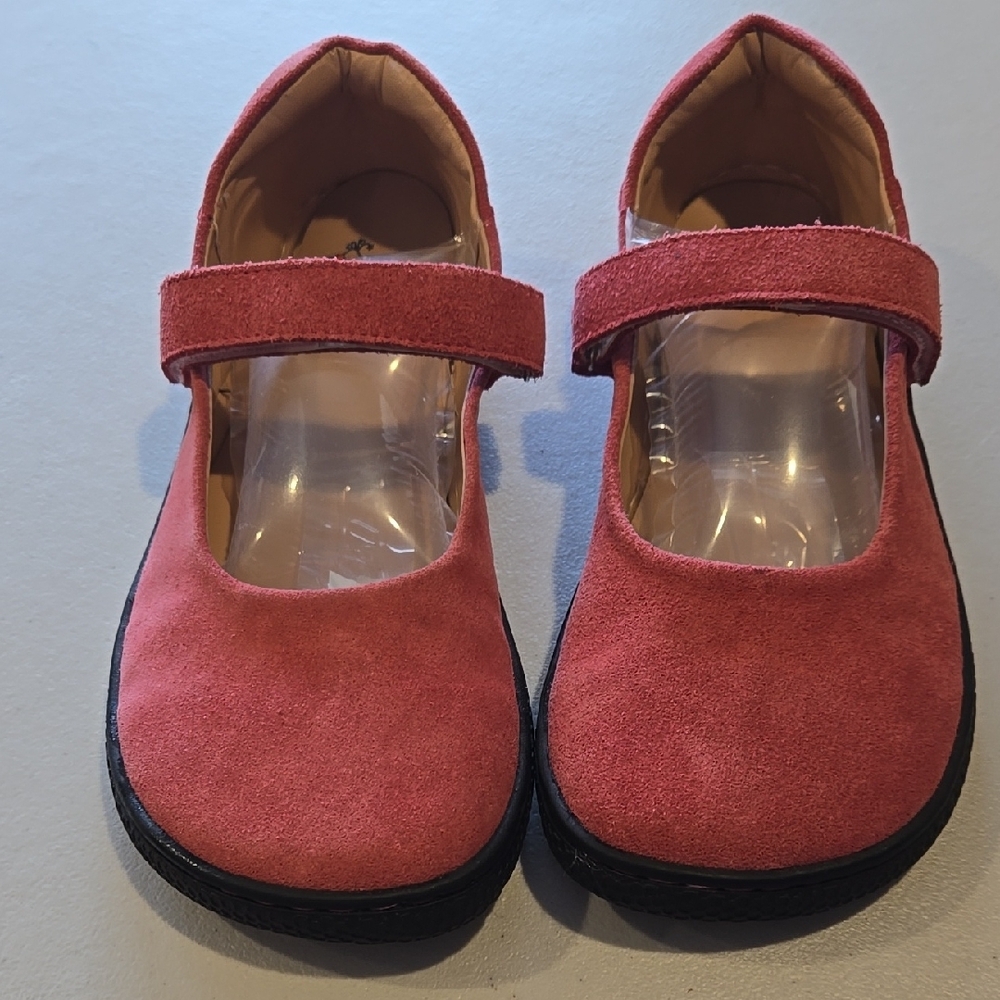 TipsieToes Leather Barefoot Sneakers Size 40 New In Box